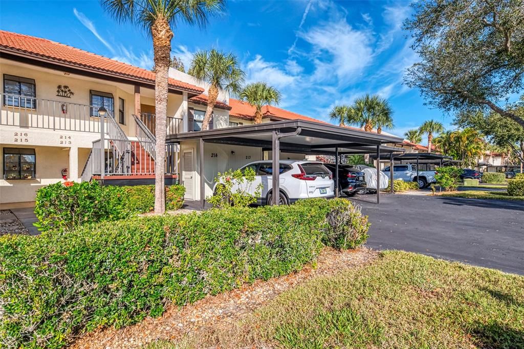 Activo con contrato: $184,000 (2 camas, 2 baños, 1112 Pies cuadrados)