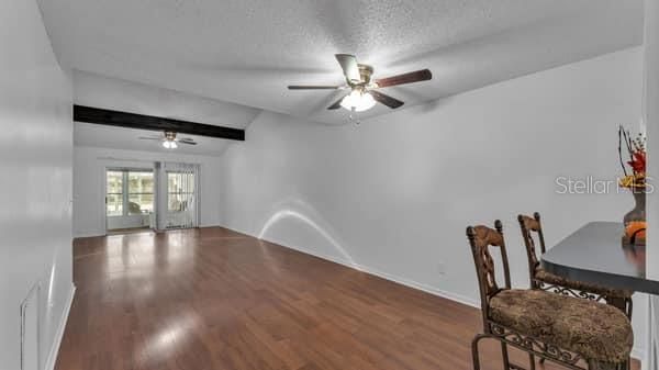 Activo con contrato: $178,000 (2 camas, 2 baños, 1116 Pies cuadrados)