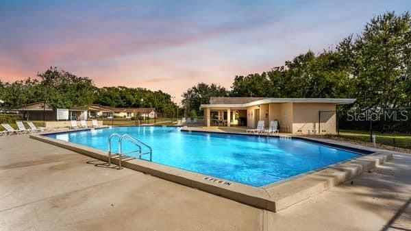 Activo con contrato: $178,000 (2 camas, 2 baños, 1116 Pies cuadrados)