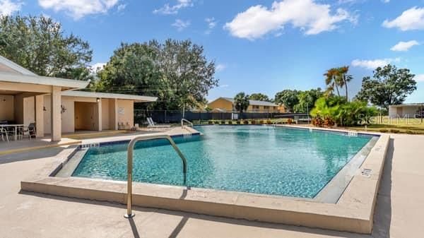 Activo con contrato: $178,000 (2 camas, 2 baños, 1116 Pies cuadrados)