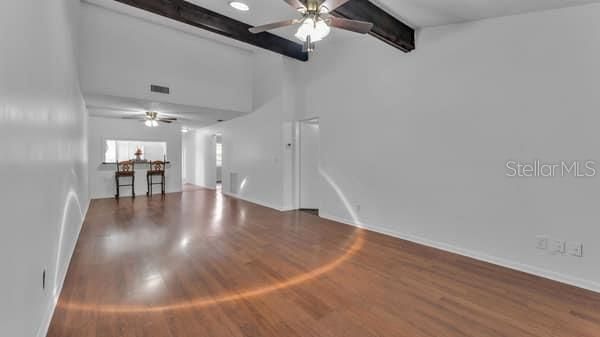 Activo con contrato: $178,000 (2 camas, 2 baños, 1116 Pies cuadrados)