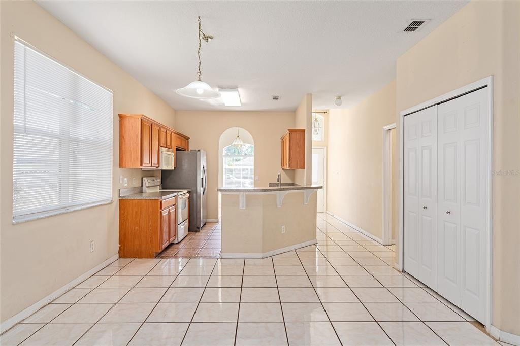 待售: $299,900 (3 贝兹, 2 浴室, 1419 平方英尺)