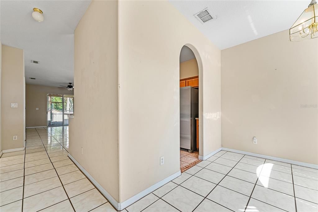 待售: $299,900 (3 贝兹, 2 浴室, 1419 平方英尺)