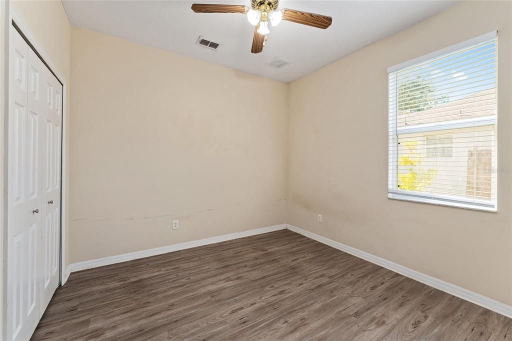 待售: $299,900 (3 贝兹, 2 浴室, 1419 平方英尺)