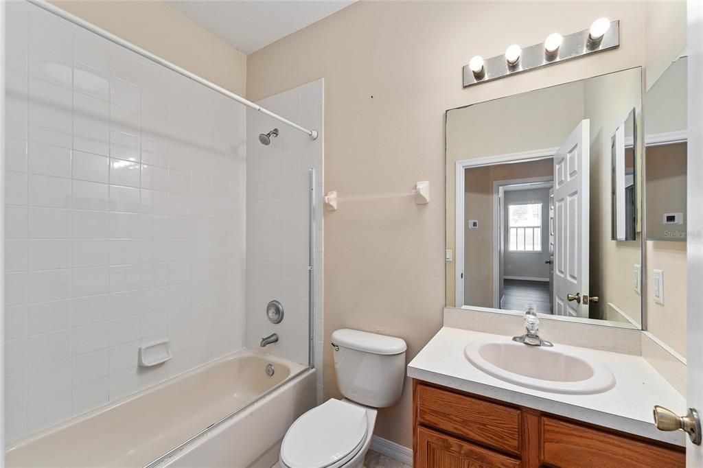 待售: $299,900 (3 贝兹, 2 浴室, 1419 平方英尺)