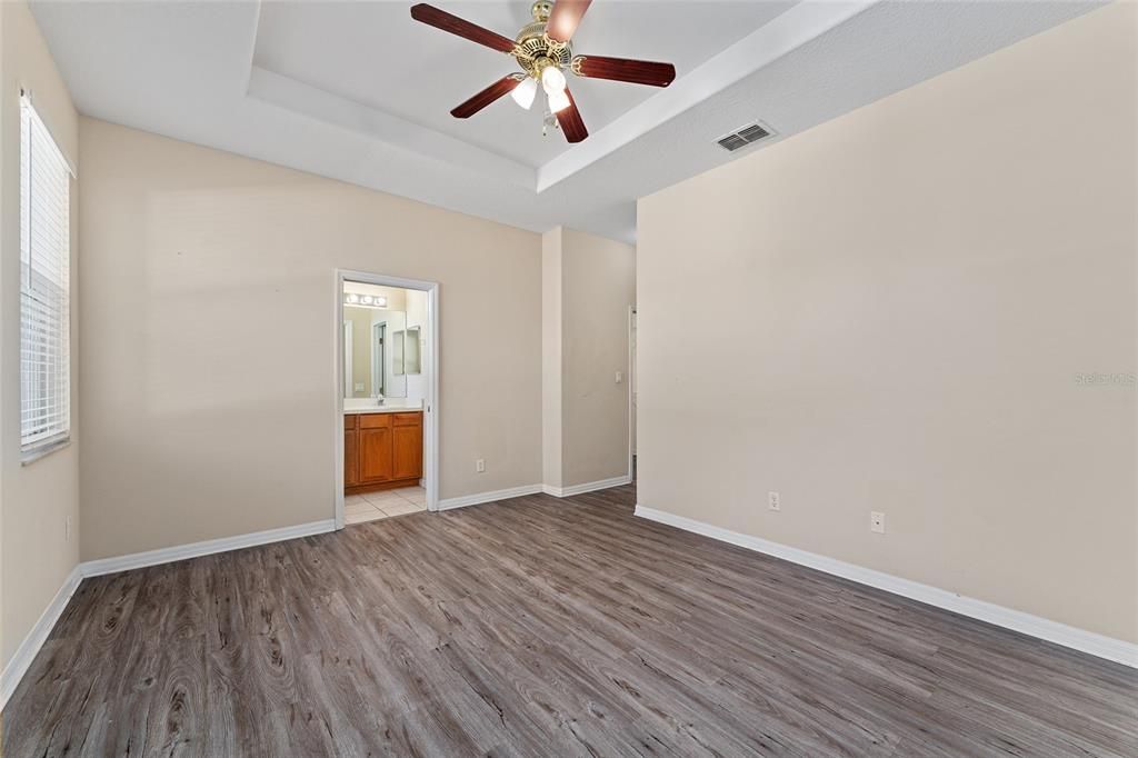 待售: $299,900 (3 贝兹, 2 浴室, 1419 平方英尺)