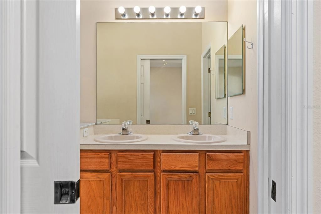 待售: $299,900 (3 贝兹, 2 浴室, 1419 平方英尺)