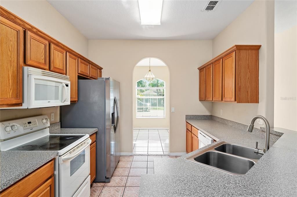 待售: $299,900 (3 贝兹, 2 浴室, 1419 平方英尺)