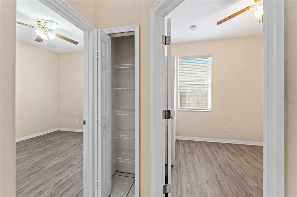 待售: $299,900 (3 贝兹, 2 浴室, 1419 平方英尺)