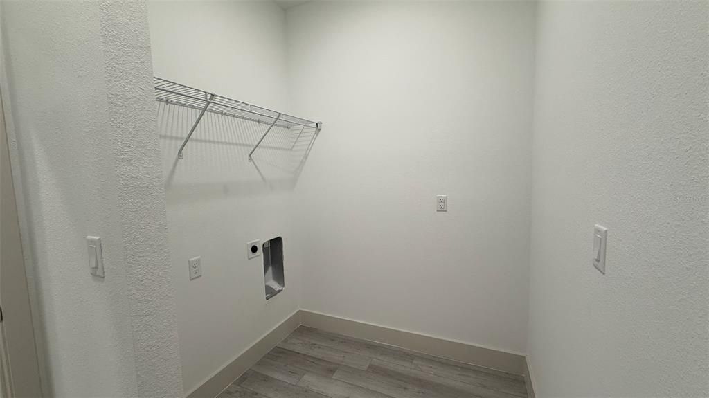 For Sale: $284,900 (4 beds, 2 baths, 1551 Square Feet)