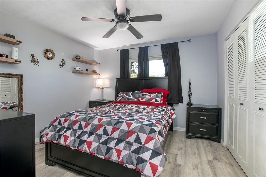 En Venta: $280,000 (2 camas, 2 baños, 1036 Pies cuadrados)