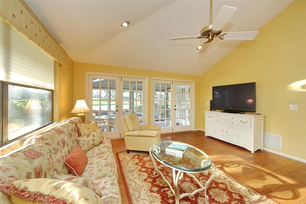 В аренду: $2,650 (3 спален, 2 ванн, 2168 Квадратных фут)