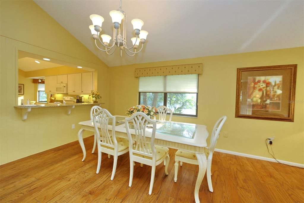 В аренду: $2,650 (3 спален, 2 ванн, 2168 Квадратных фут)