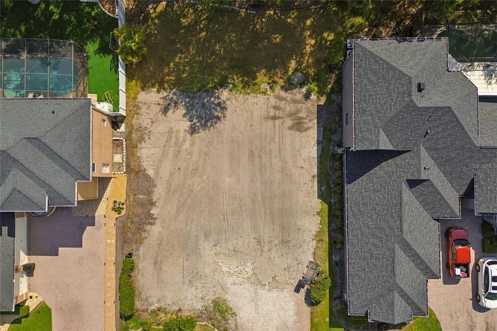 Activo con contrato: $218,500 (0.20 acres)