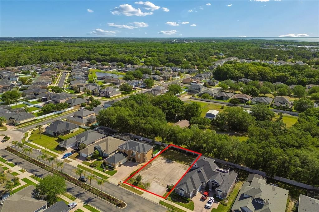 Activo con contrato: $218,500 (0.20 acres)