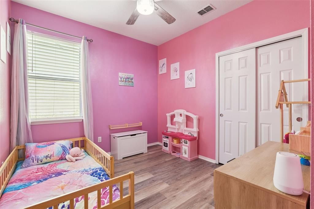 En Venta: $399,999 (4 camas, 2 baños, 1670 Pies cuadrados)