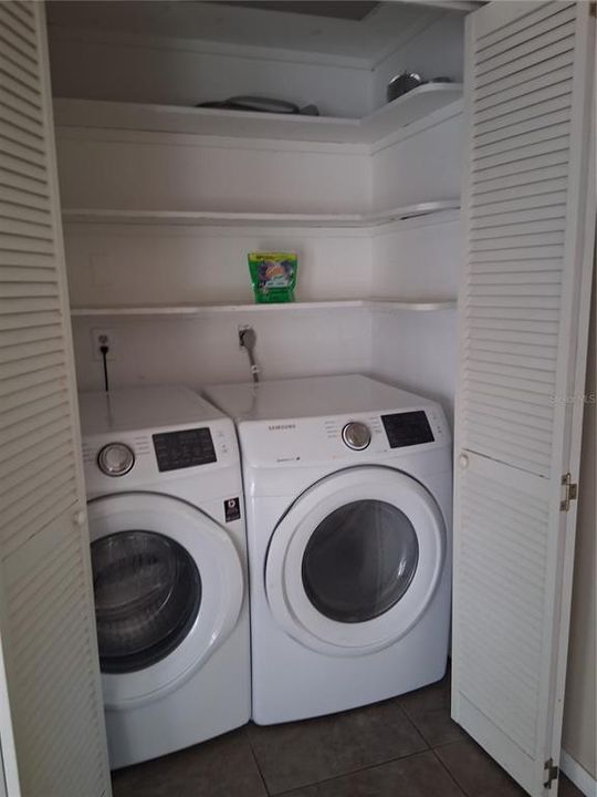 For Rent: $2,300 (3 beds, 2 baths, 1188 Square Feet)