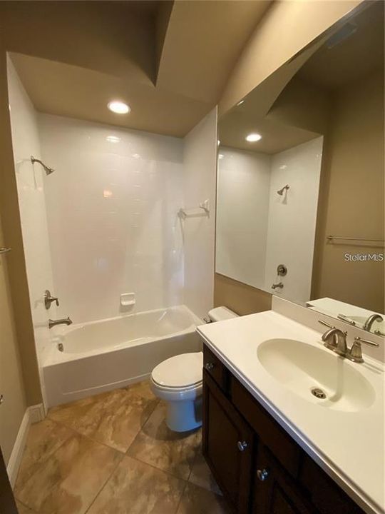 For Rent: $4,425 (3 beds, 3 baths, 2717 Square Feet)