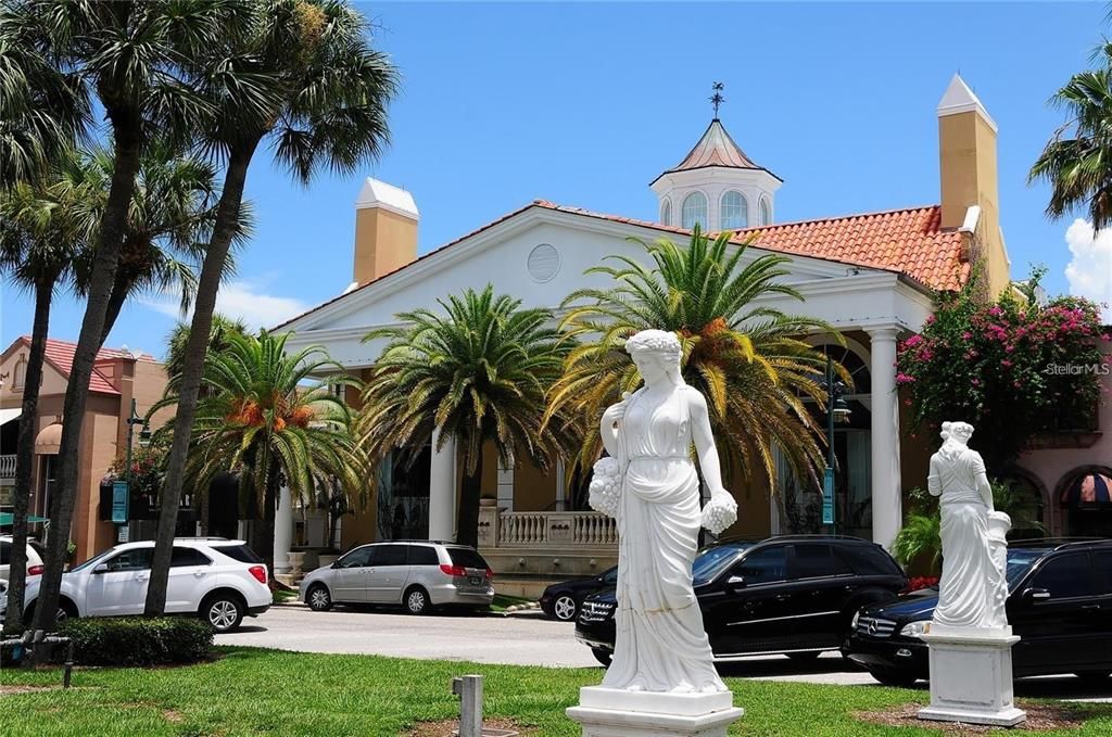 For Rent: $4,425 (3 beds, 3 baths, 2717 Square Feet)