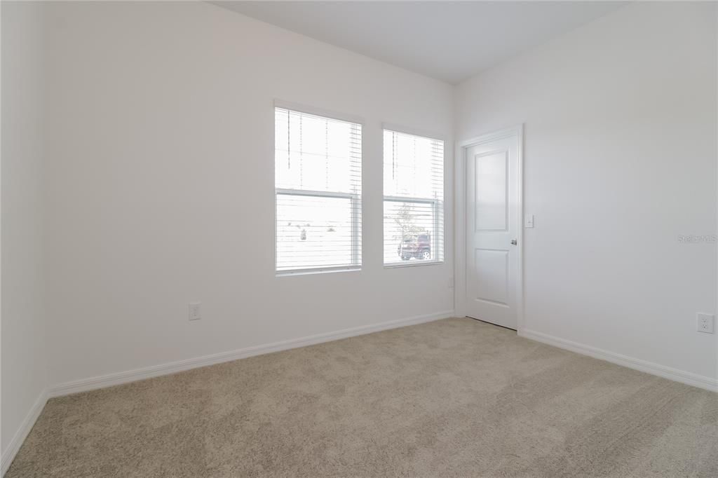 出租: $2,095 (4 贝兹, 2 浴室, 1999 平方英尺)