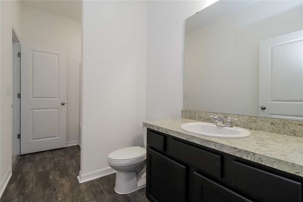 出租: $2,095 (4 贝兹, 2 浴室, 1999 平方英尺)