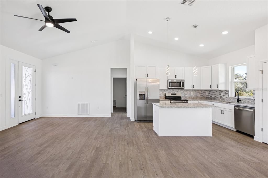 En Venta: $340,000 (3 camas, 2 baños, 1488 Pies cuadrados)