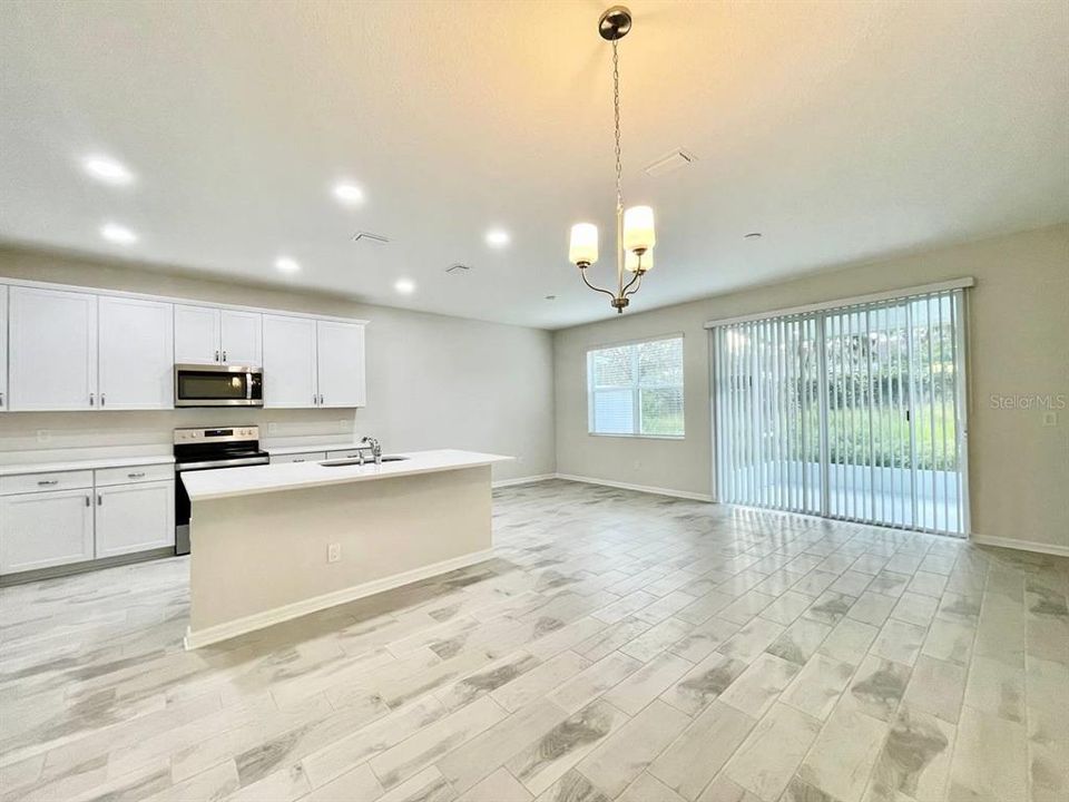 En Renta: $2,250 (3 camas, 2 baños, 1777 Pies cuadrados)