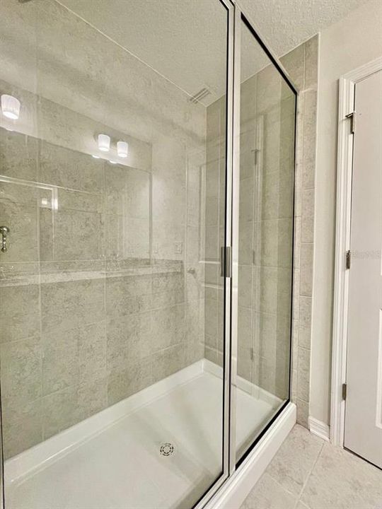 En Renta: $2,250 (3 camas, 2 baños, 1777 Pies cuadrados)