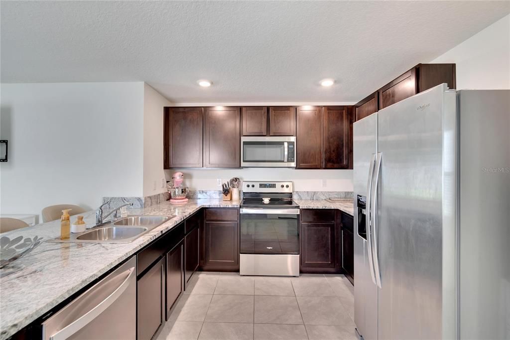For Sale: $334,500 (3 beds, 2 baths, 1516 Square Feet)