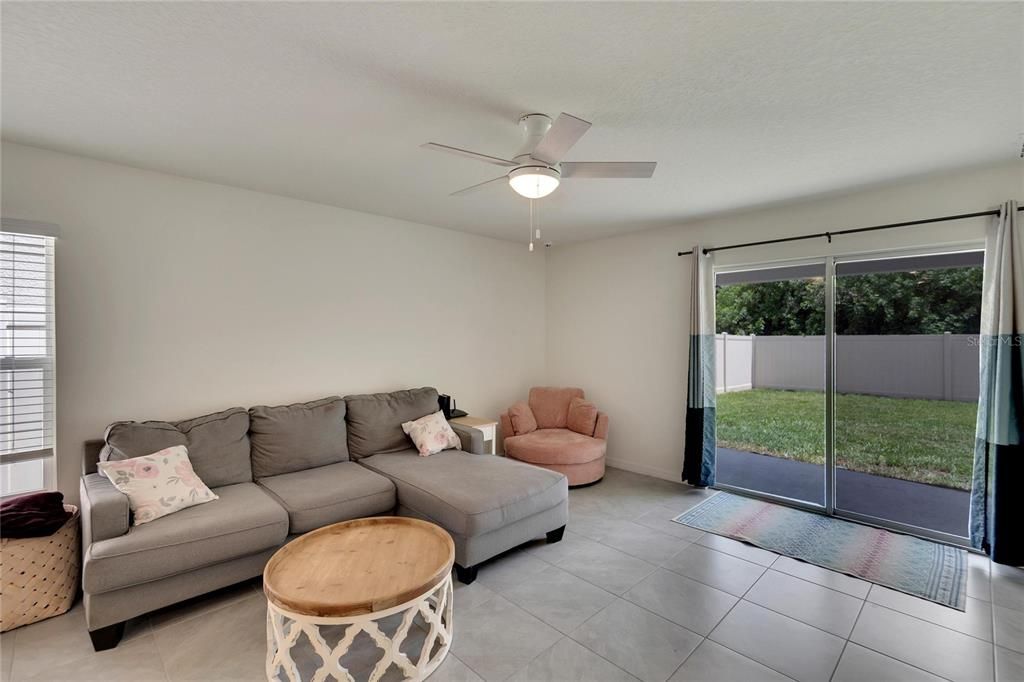 For Sale: $334,500 (3 beds, 2 baths, 1516 Square Feet)