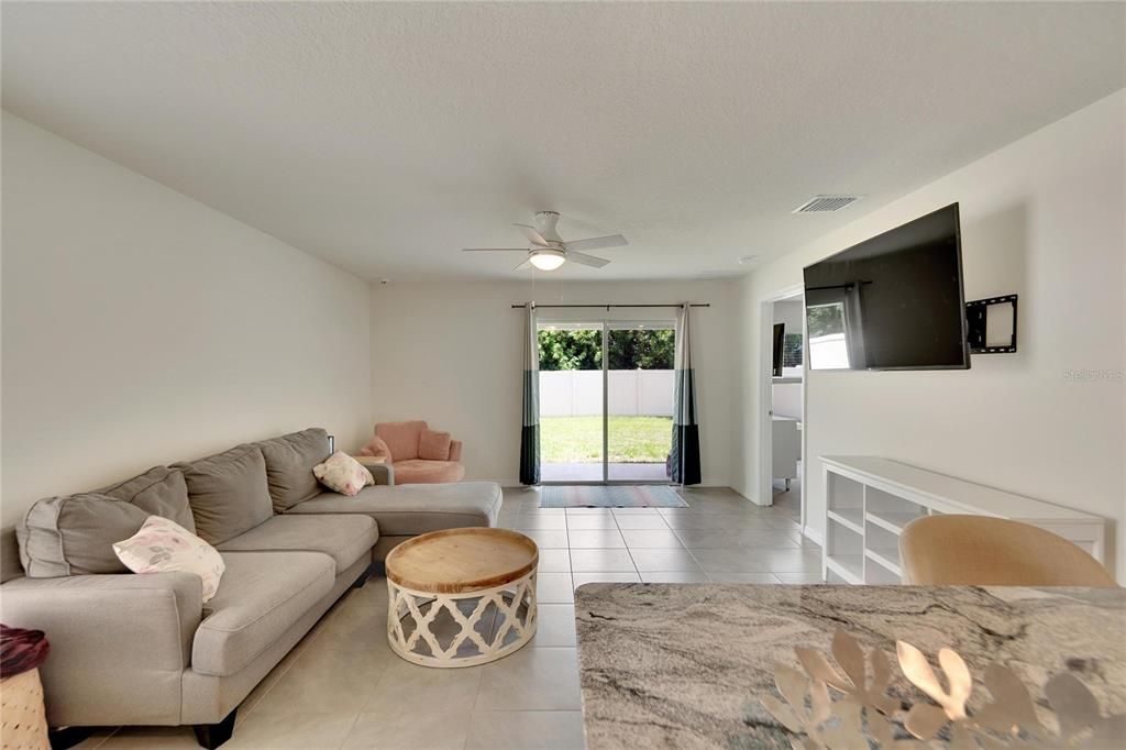 For Sale: $334,500 (3 beds, 2 baths, 1516 Square Feet)