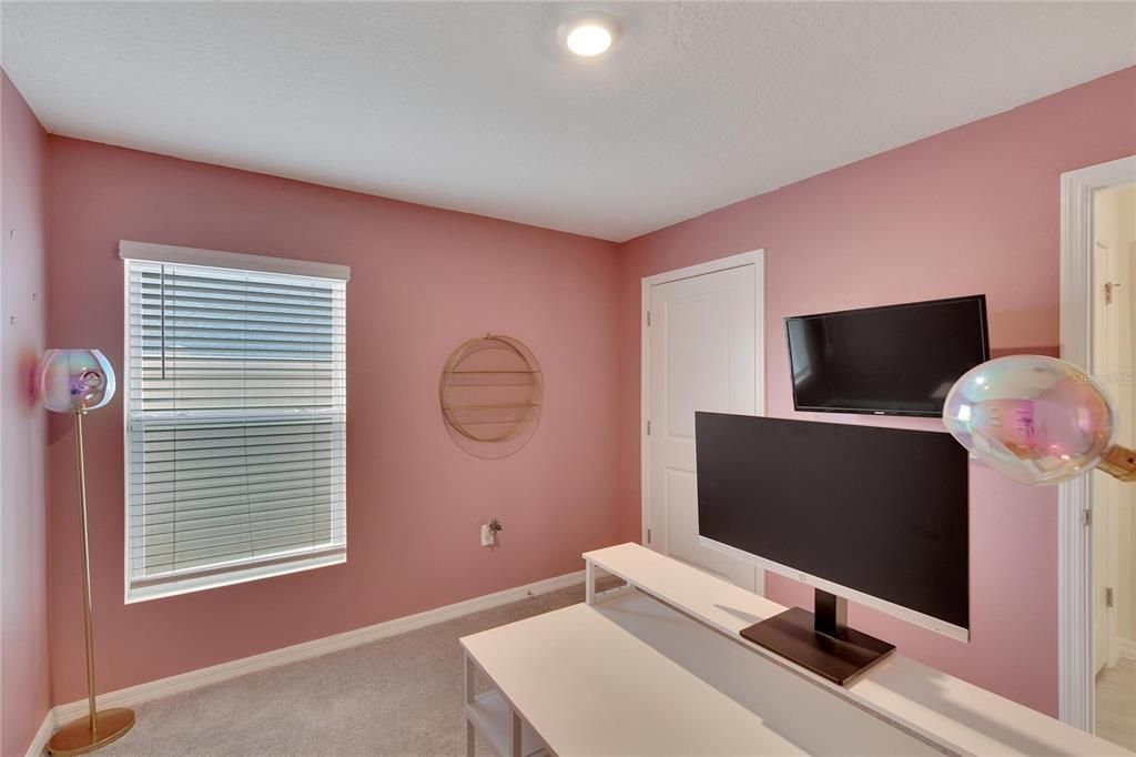 For Sale: $334,500 (3 beds, 2 baths, 1516 Square Feet)