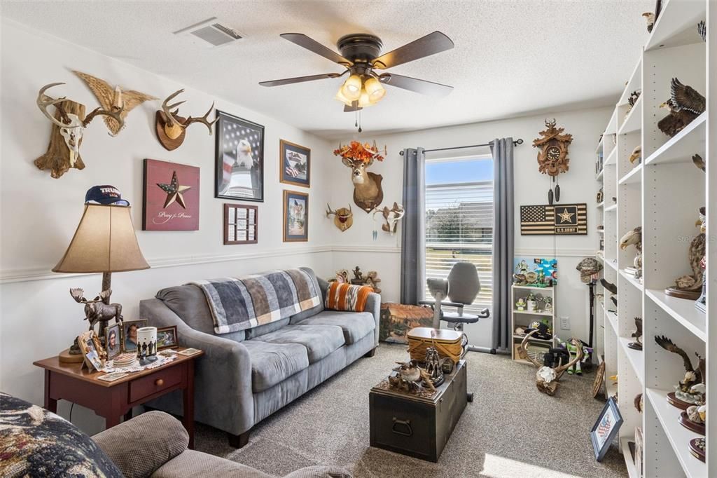 En Venta: $285,900 (4 camas, 2 baños, 2010 Pies cuadrados)