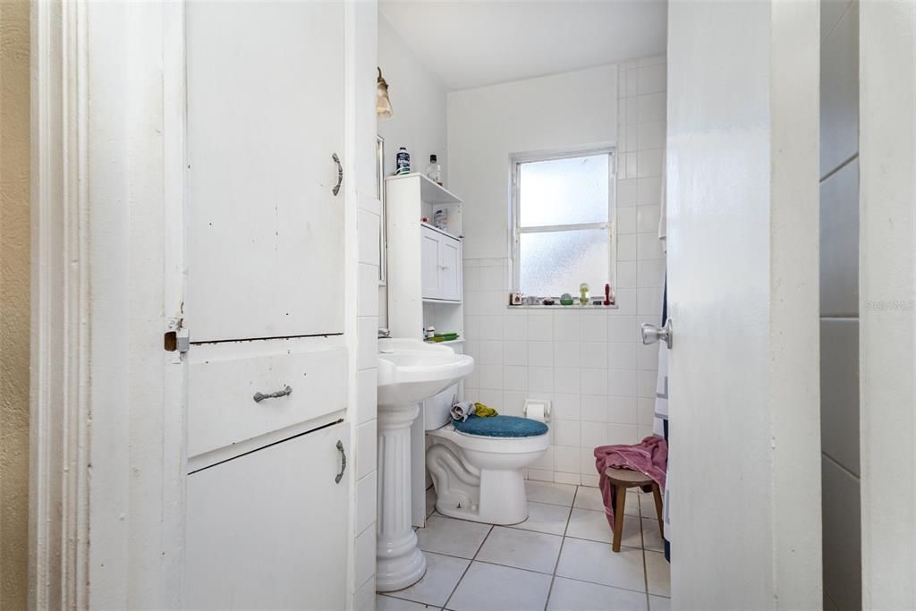 Activo con contrato: $200,000 (4 camas, 2 baños, 1398 Pies cuadrados)