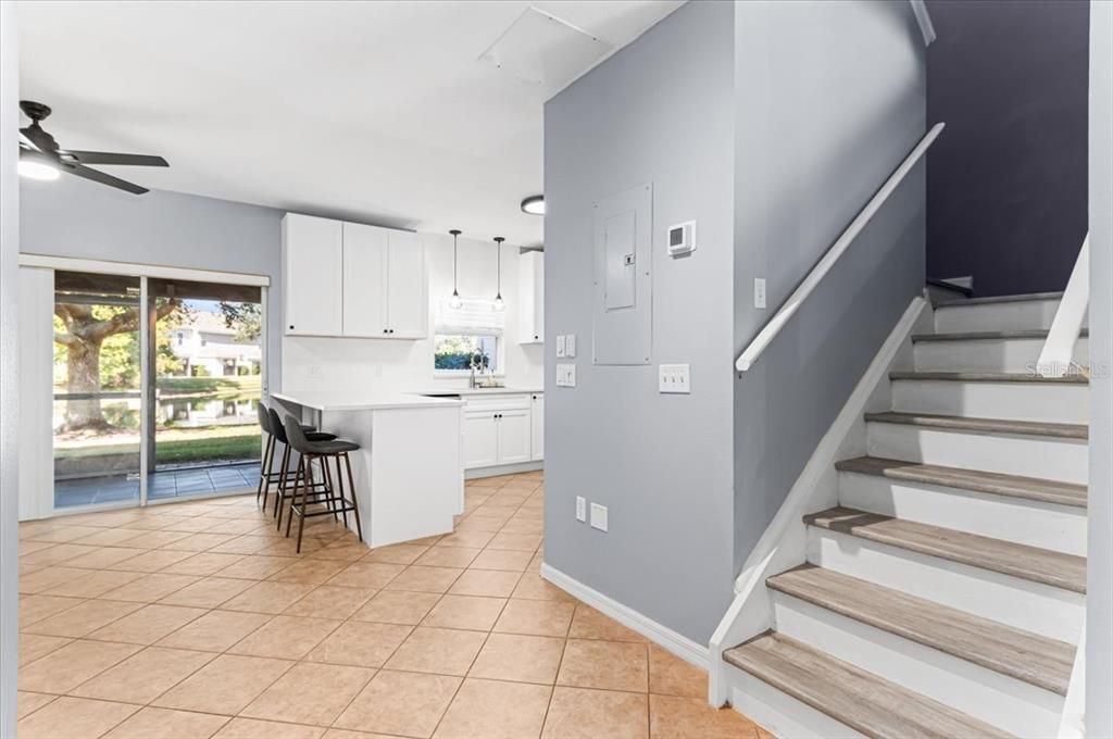 Active With Contract: $240,000 (3 beds, 2 baths, 1276 Square Feet)