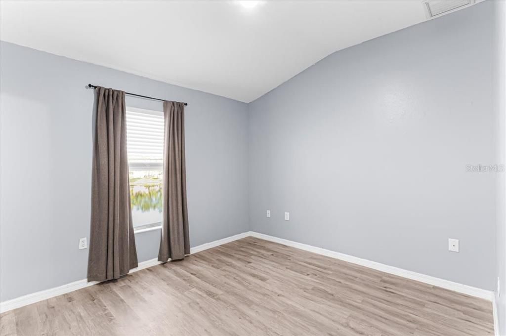 Active With Contract: $240,000 (3 beds, 2 baths, 1276 Square Feet)