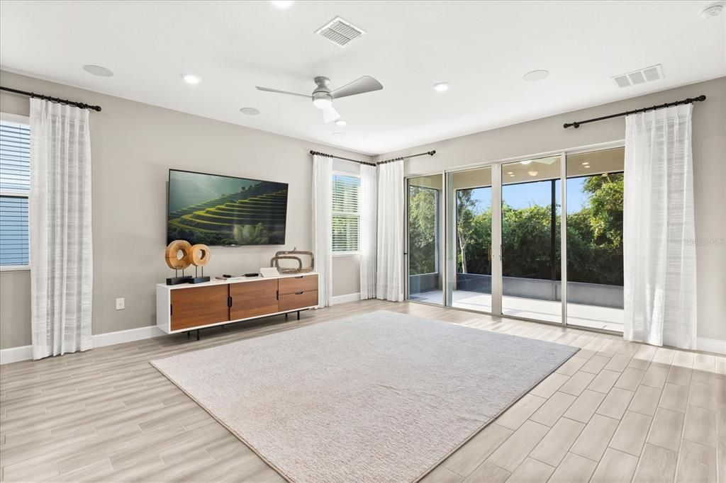 Active With Contract: $499,950 (4 beds, 3 baths, 2077 Square Feet)