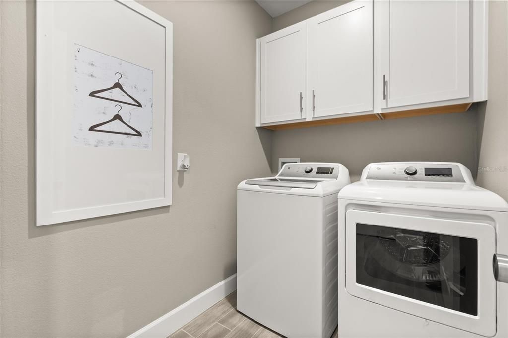 Active With Contract: $499,950 (4 beds, 3 baths, 2077 Square Feet)