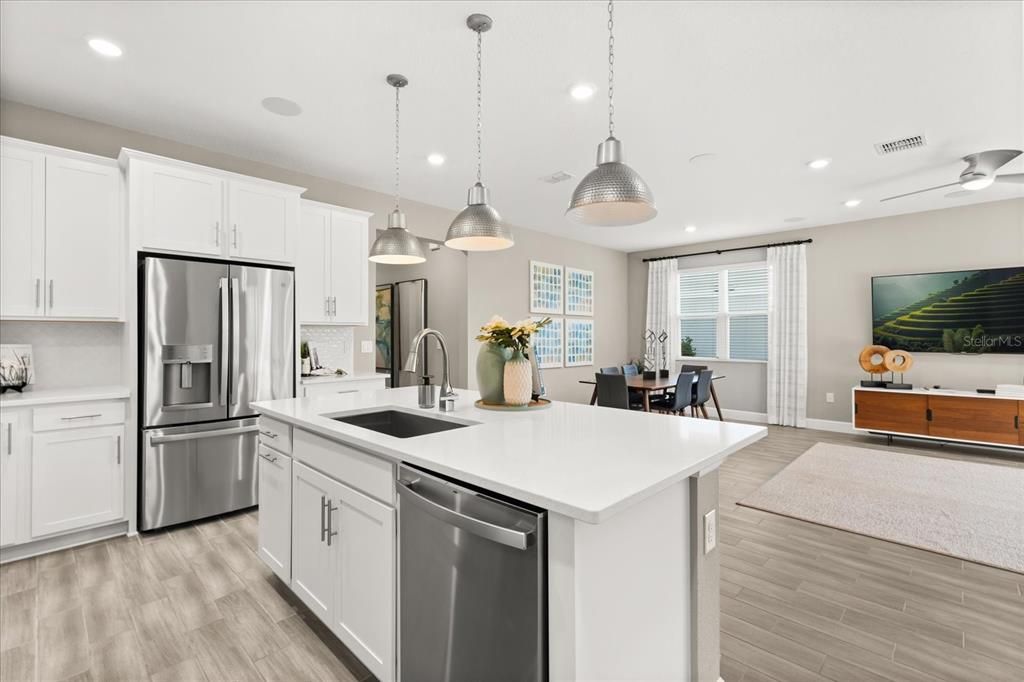 Active With Contract: $499,950 (4 beds, 3 baths, 2077 Square Feet)