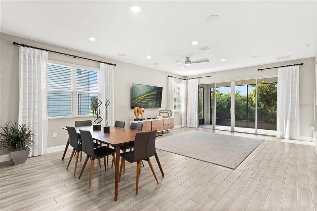 Active With Contract: $499,950 (4 beds, 3 baths, 2077 Square Feet)