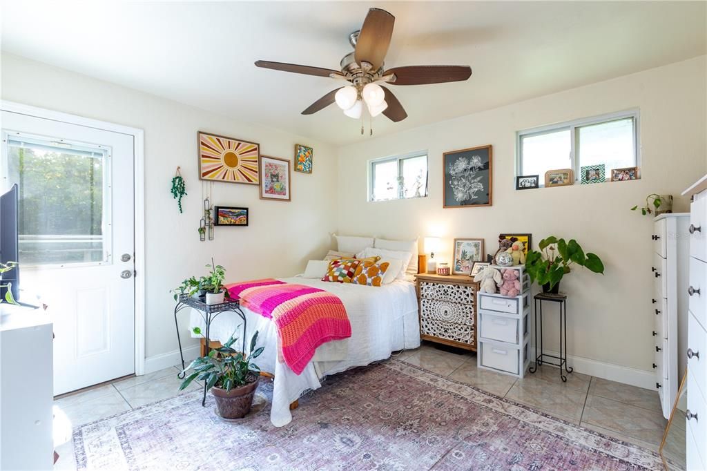 For Sale: $285,000 (2 beds, 2 baths, 1016 Square Feet)