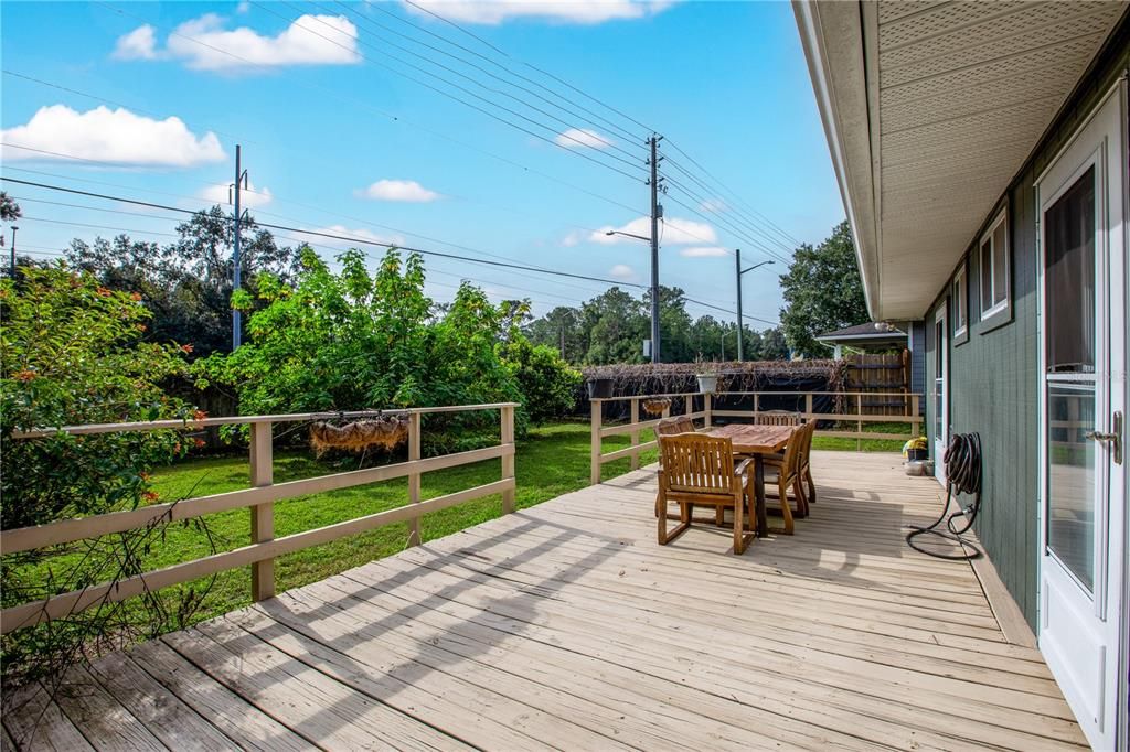 For Sale: $285,000 (2 beds, 2 baths, 1016 Square Feet)