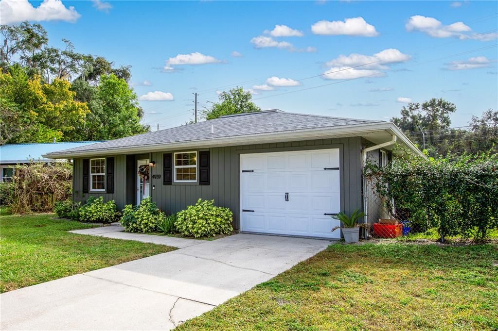 For Sale: $285,000 (2 beds, 2 baths, 1016 Square Feet)