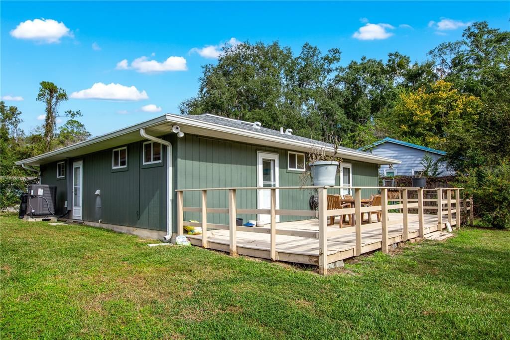 For Sale: $285,000 (2 beds, 2 baths, 1016 Square Feet)