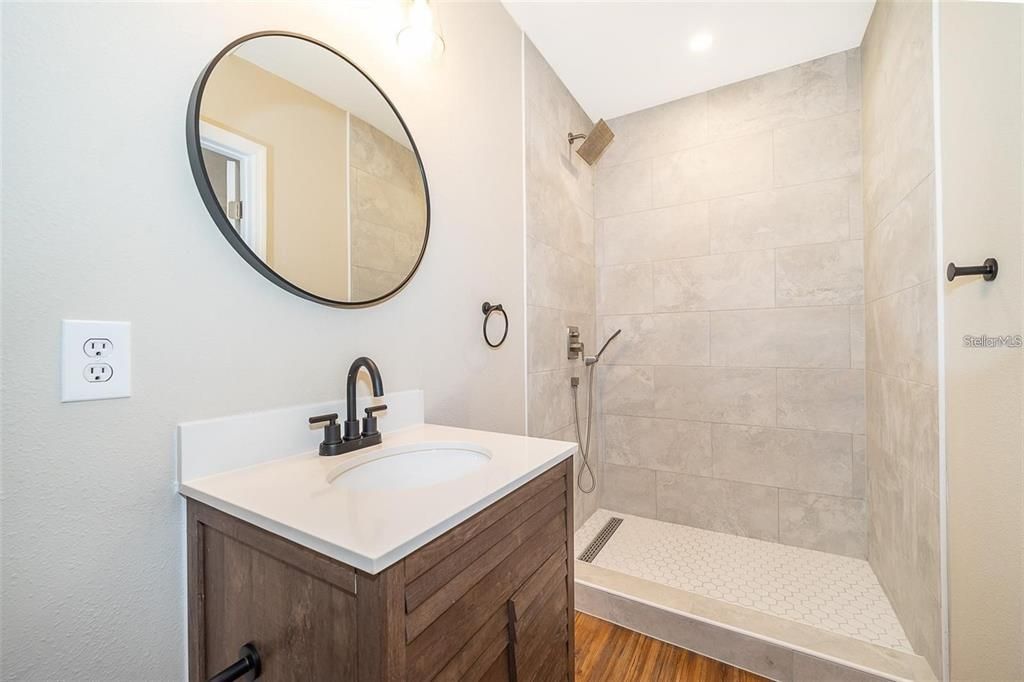 В аренду: $2,500 (4 спален, 2 ванн, 2280 Квадратных фут)