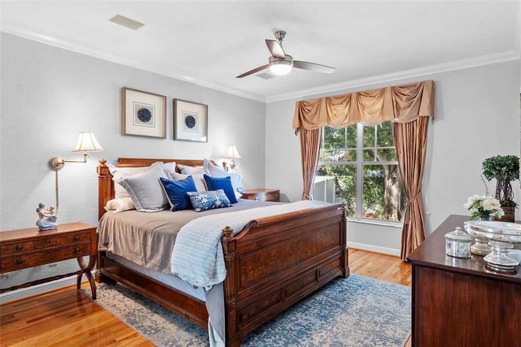 For Sale: $949,000 (4 beds, 2 baths, 2776 Square Feet)