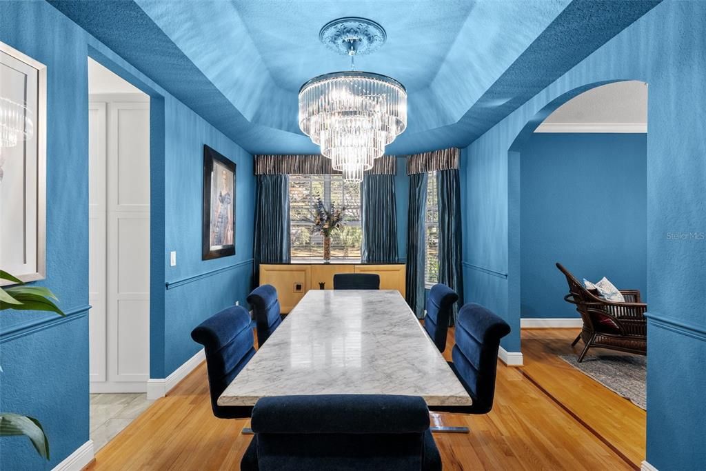 For Sale: $949,000 (4 beds, 2 baths, 2776 Square Feet)