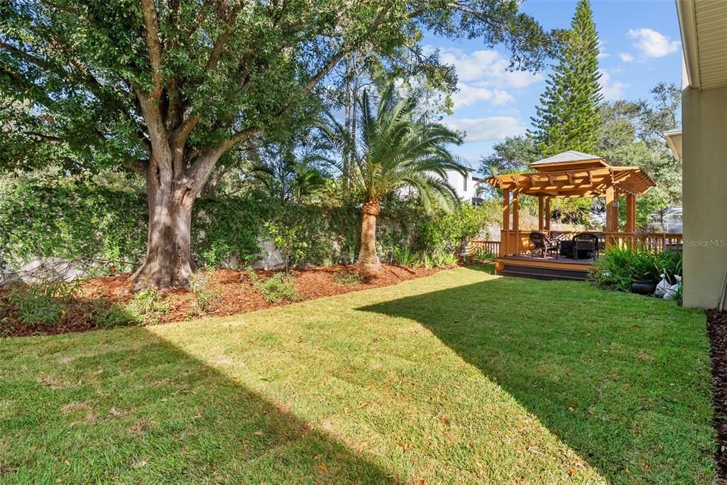 For Sale: $949,000 (4 beds, 2 baths, 2776 Square Feet)