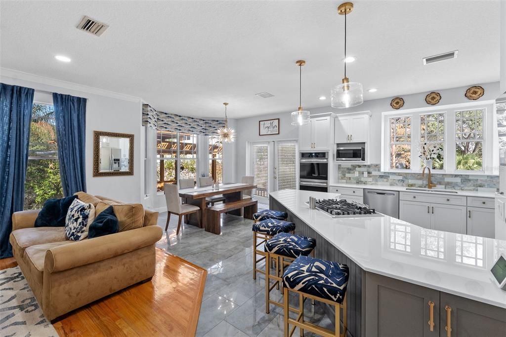 For Sale: $949,000 (4 beds, 2 baths, 2776 Square Feet)