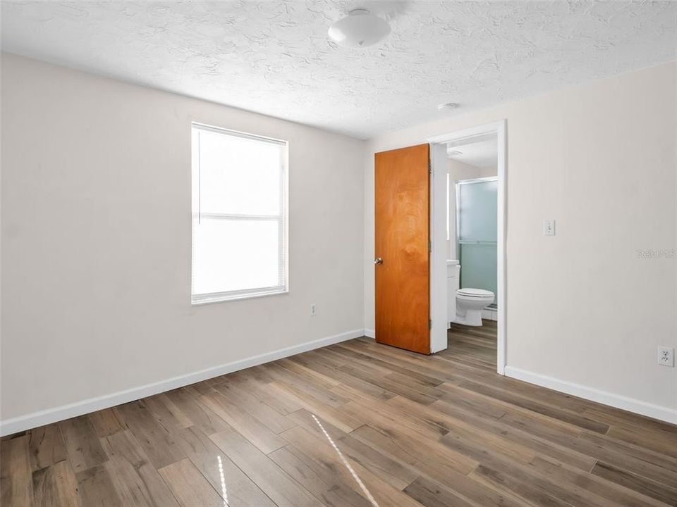 For Sale: $315,000 (3 beds, 2 baths, 1362 Square Feet)